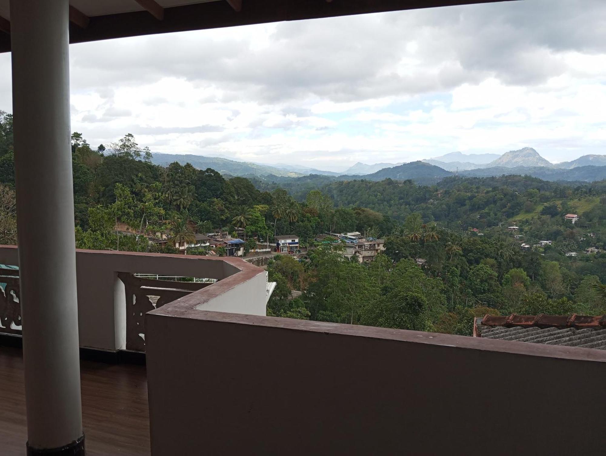 Mountain Bliss Villa Peradeniya Zimmer foto