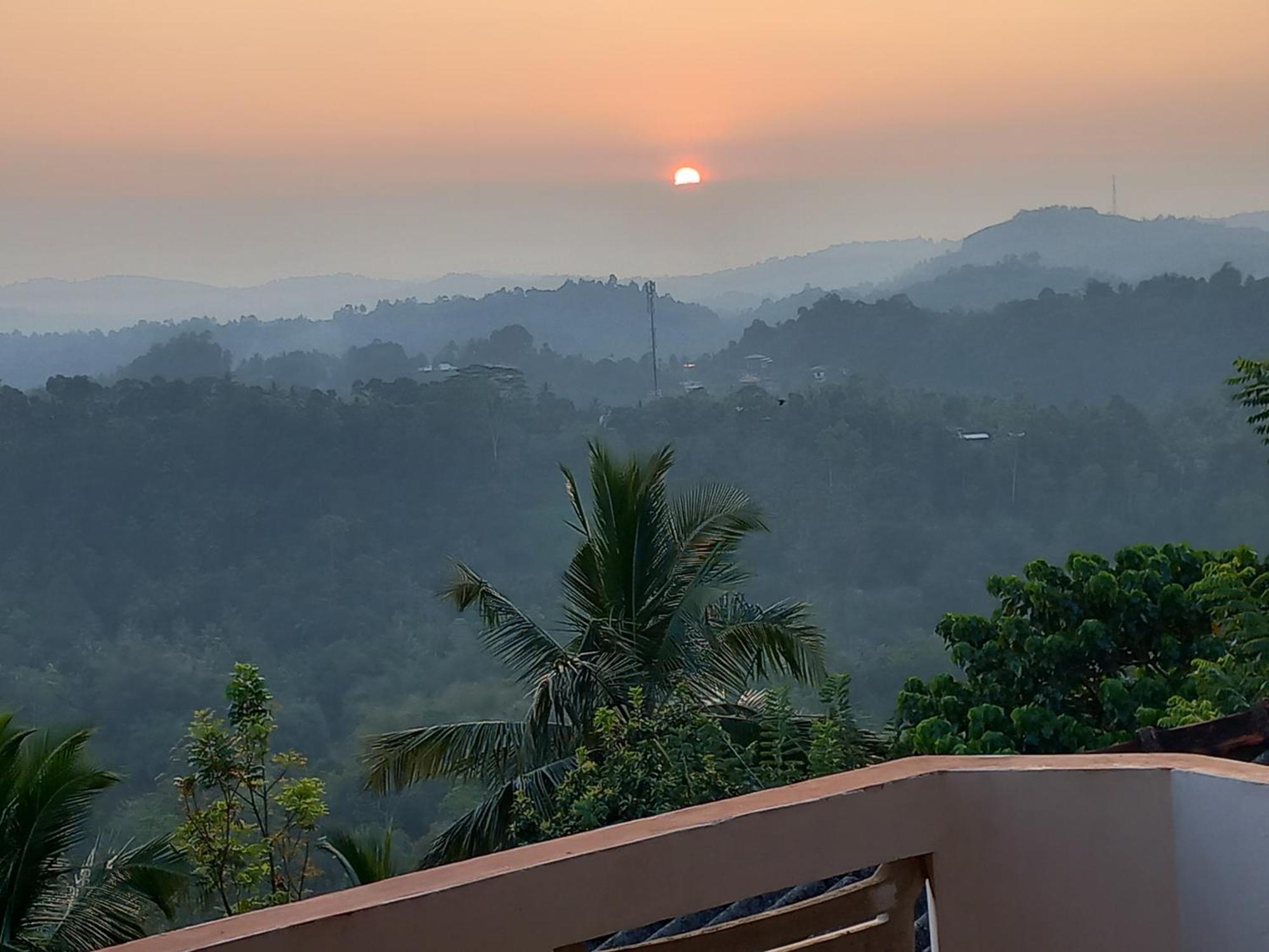Mountain Bliss Villa Peradeniya Exterior foto